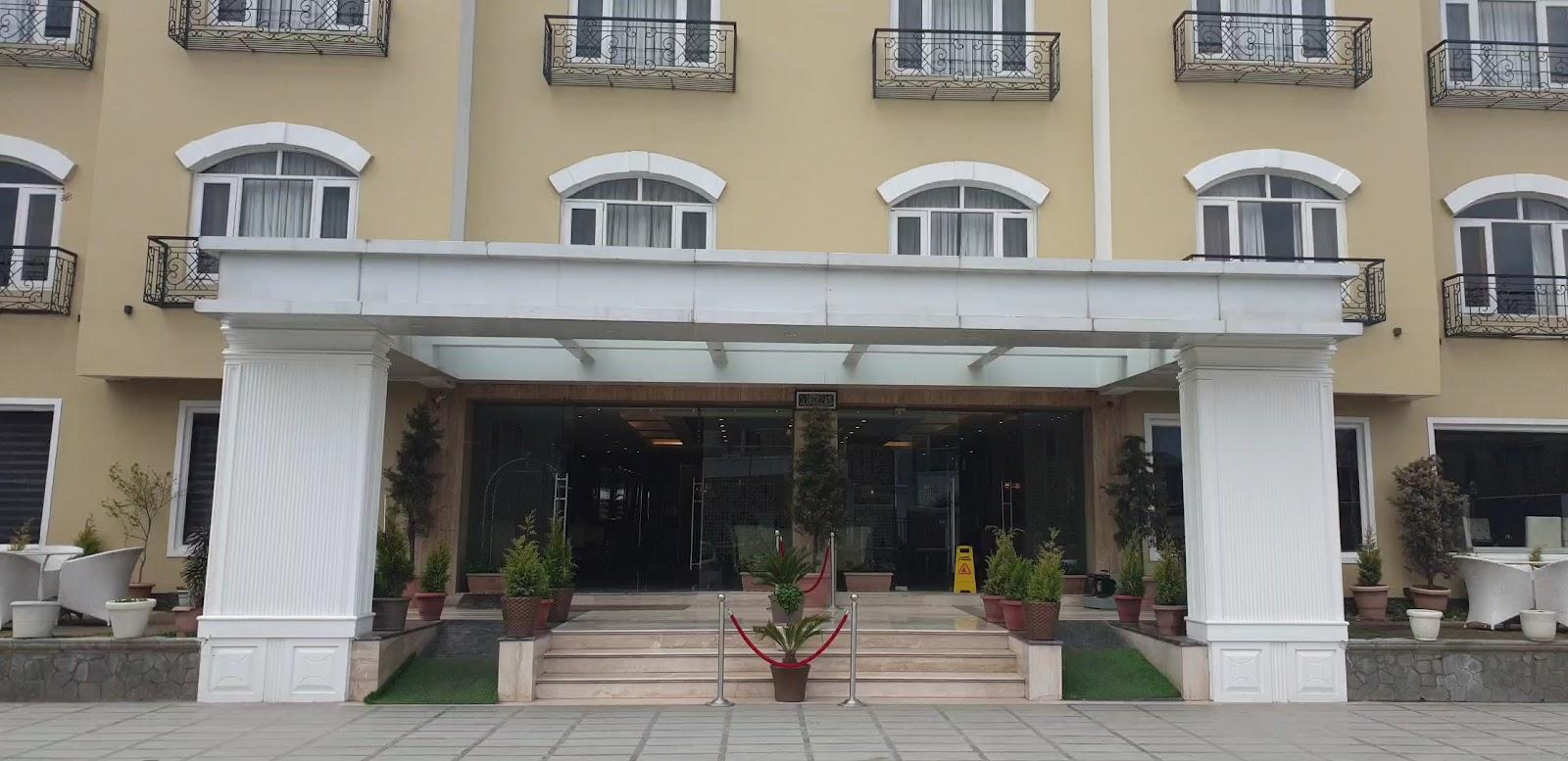 Hotel Pine Spring – photo 2