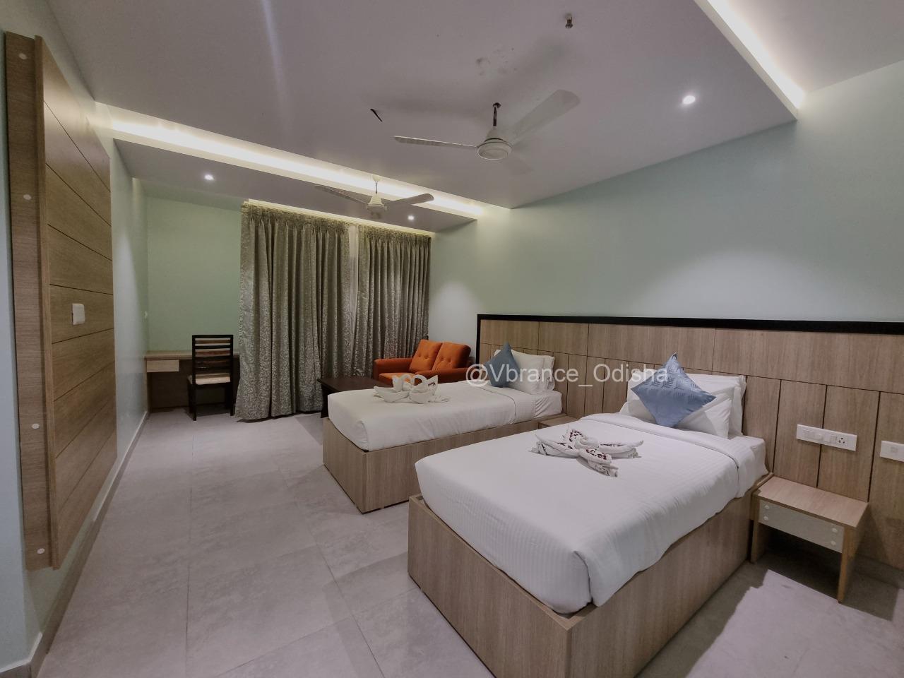 Vbrance - Luxury Boutique Hotel & Food Court – photo 3