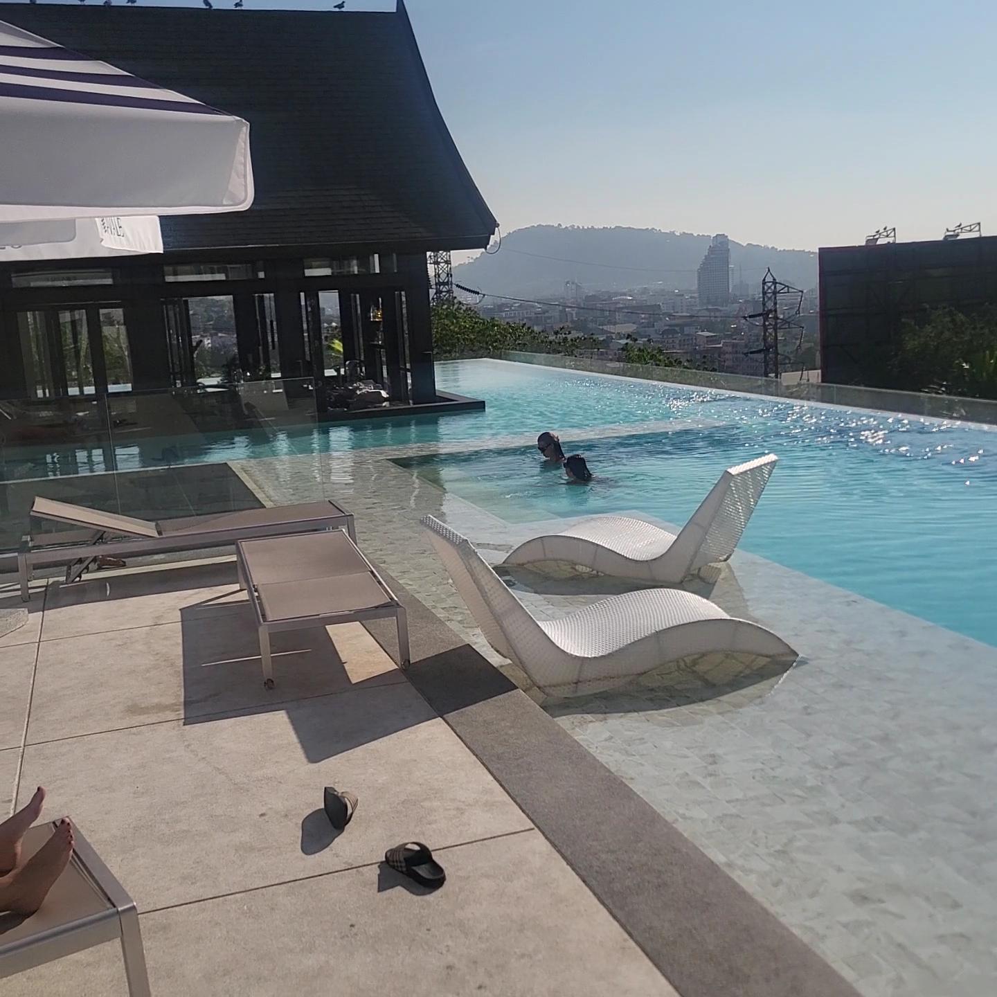 Seavale Residences Patong – photo 2