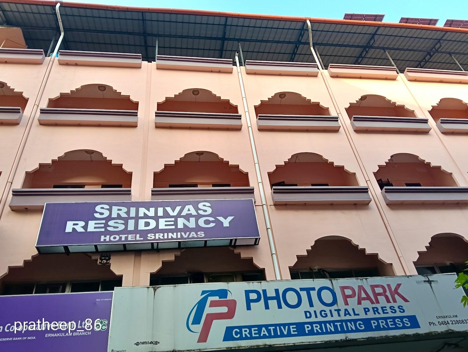Hotel Srinivas – photo 1