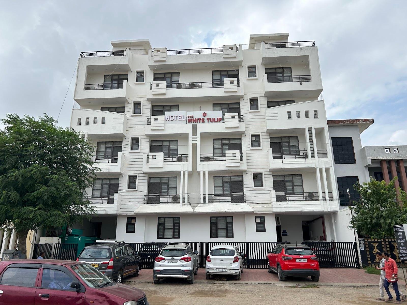 Hotel The White Tulip – photo 1