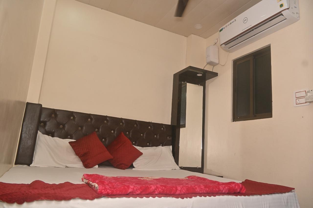Jai Radhe Krishan Residency – photo 3