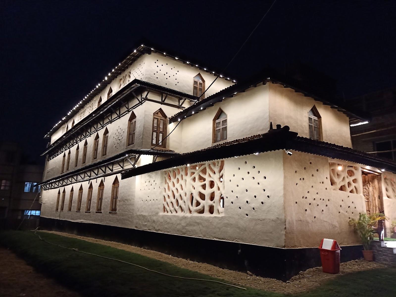 The Mud House – photo 1