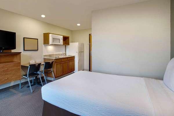 WoodSpring Suites Washington DC Andrews AFB – photo 2