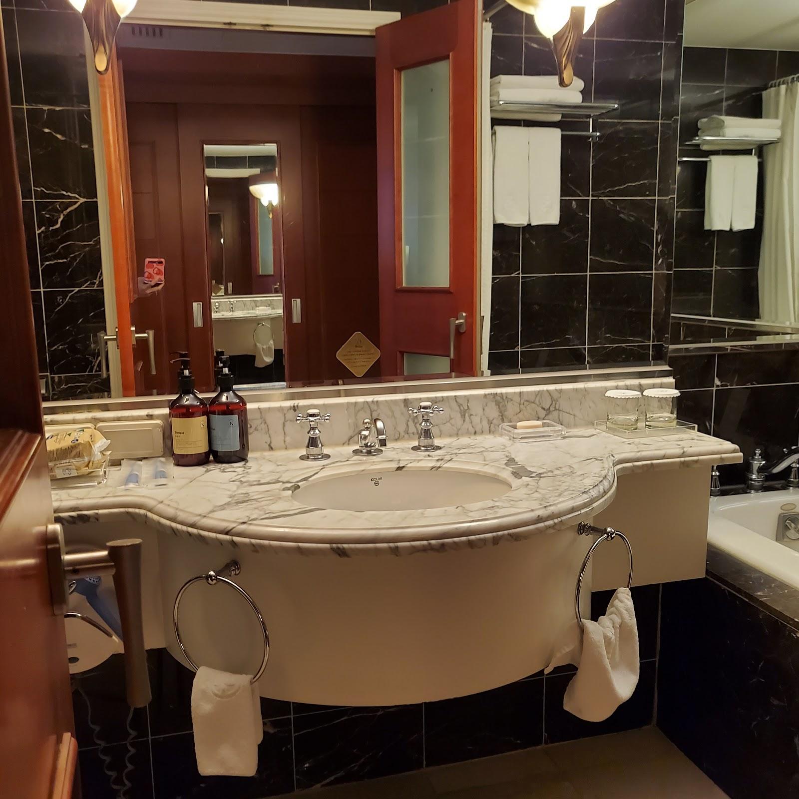 KOREANA HOTEL – photo 4