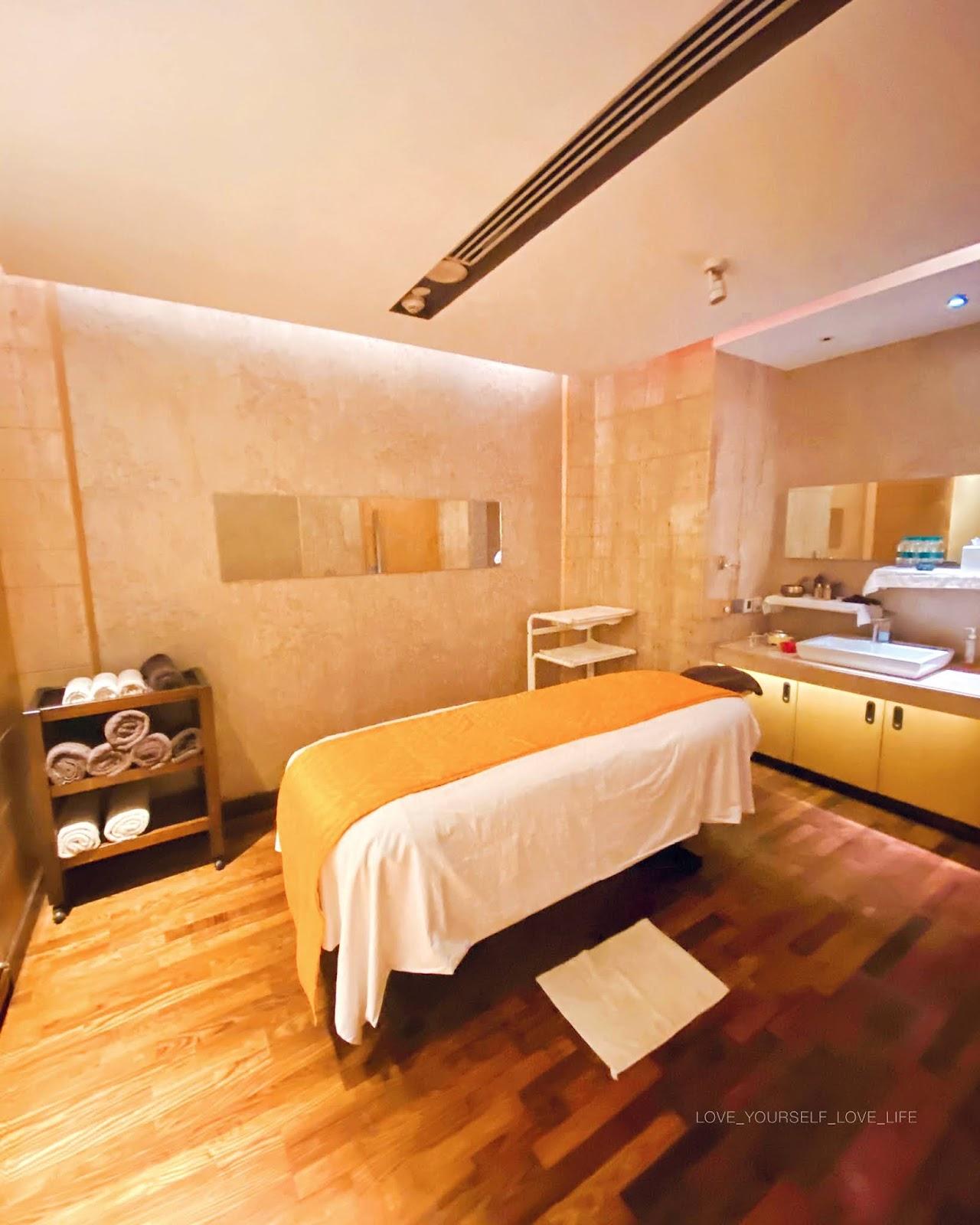 Crowne Plaza Greater Noida by IHG – photo 3