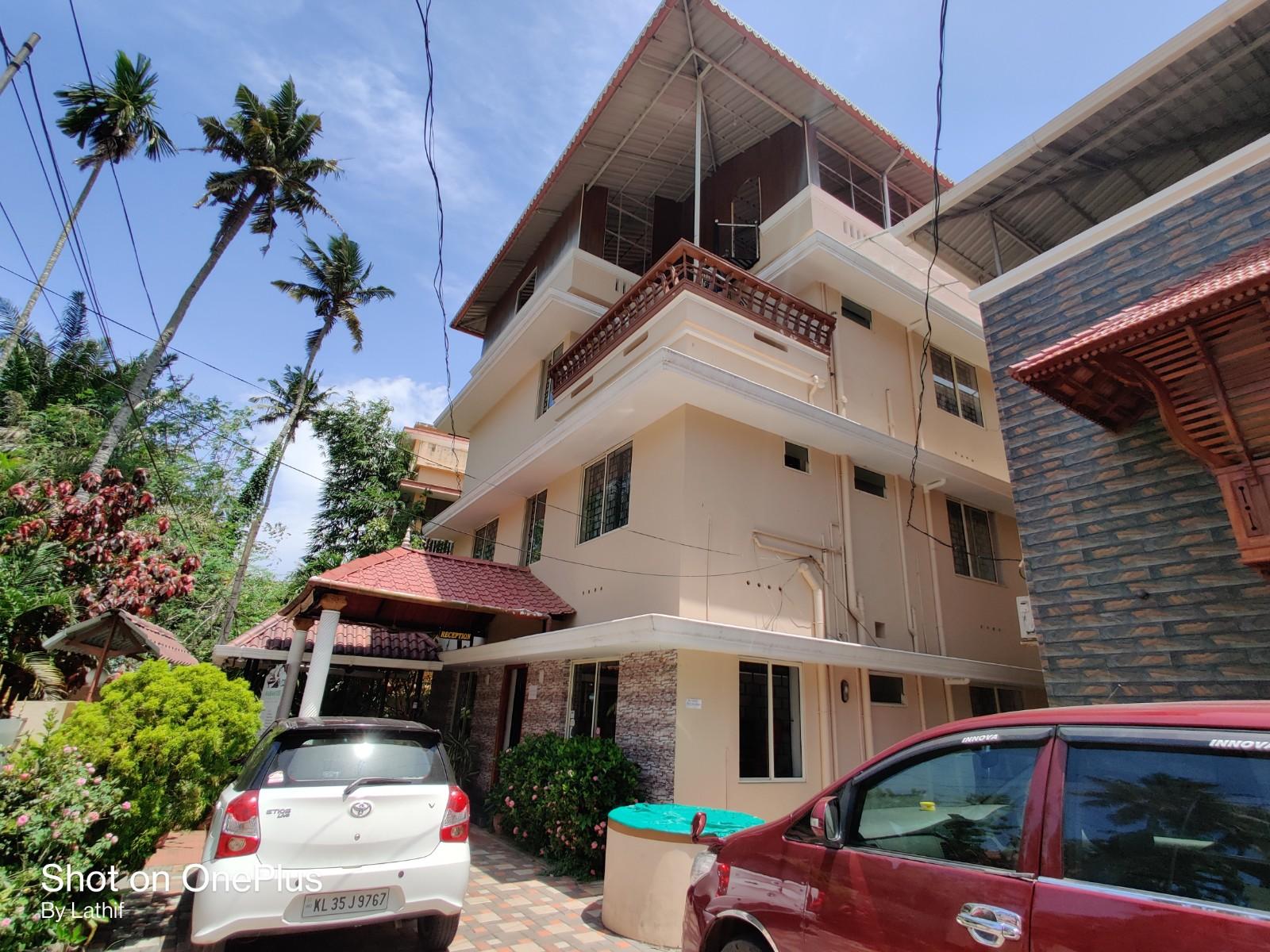 Coral Cove Beach Resort – photo 1