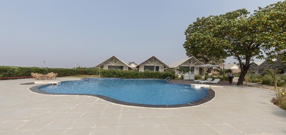 Praveg Beach Resort, Lighthouse, Daman – photo 4