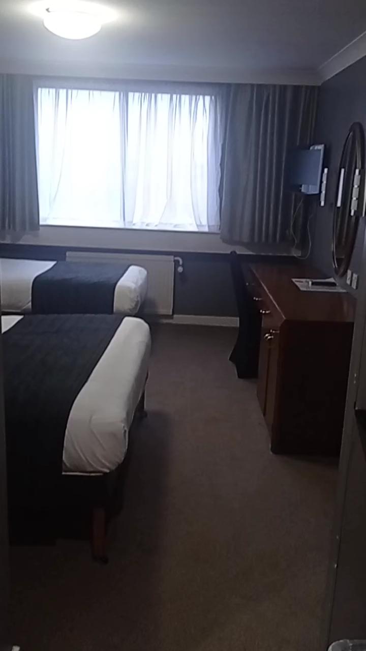 Britannia Airport Hotel – photo 2