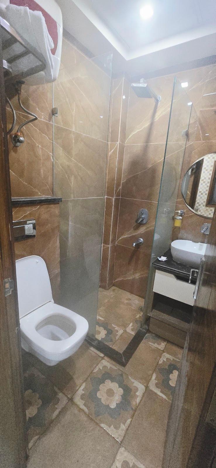 FabHotel Just Inn – photo 3