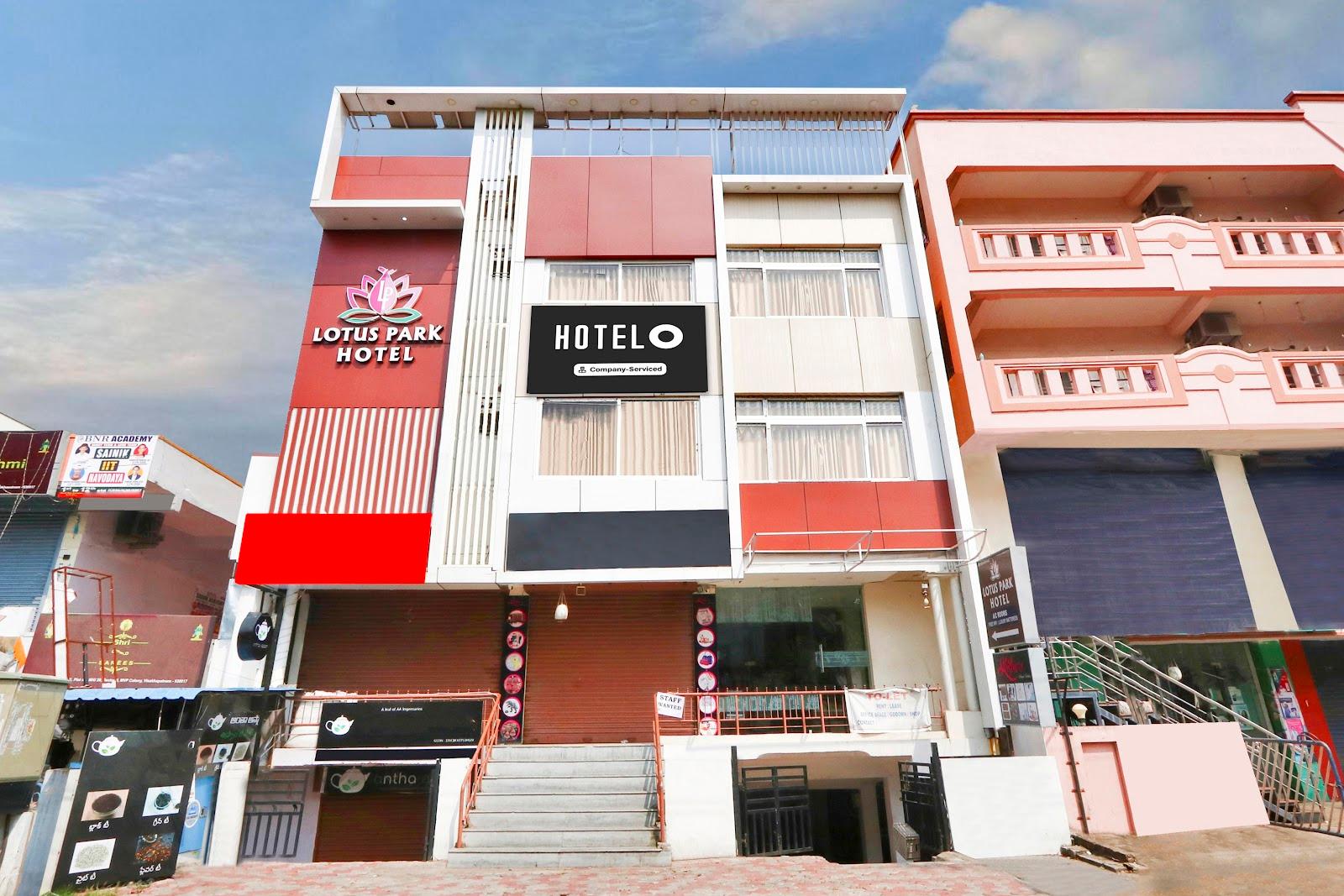 Lotus Park Hotel – photo 1