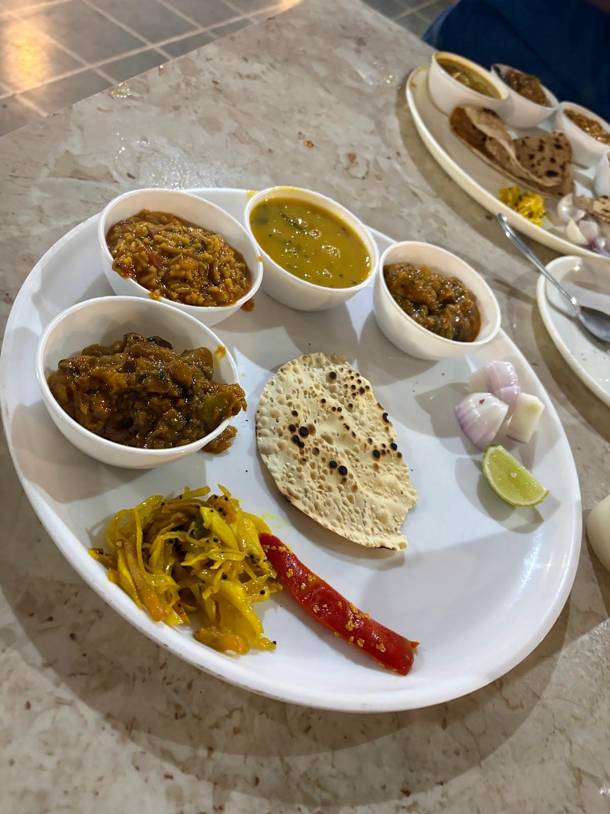 Somnath Hotel – photo 3
