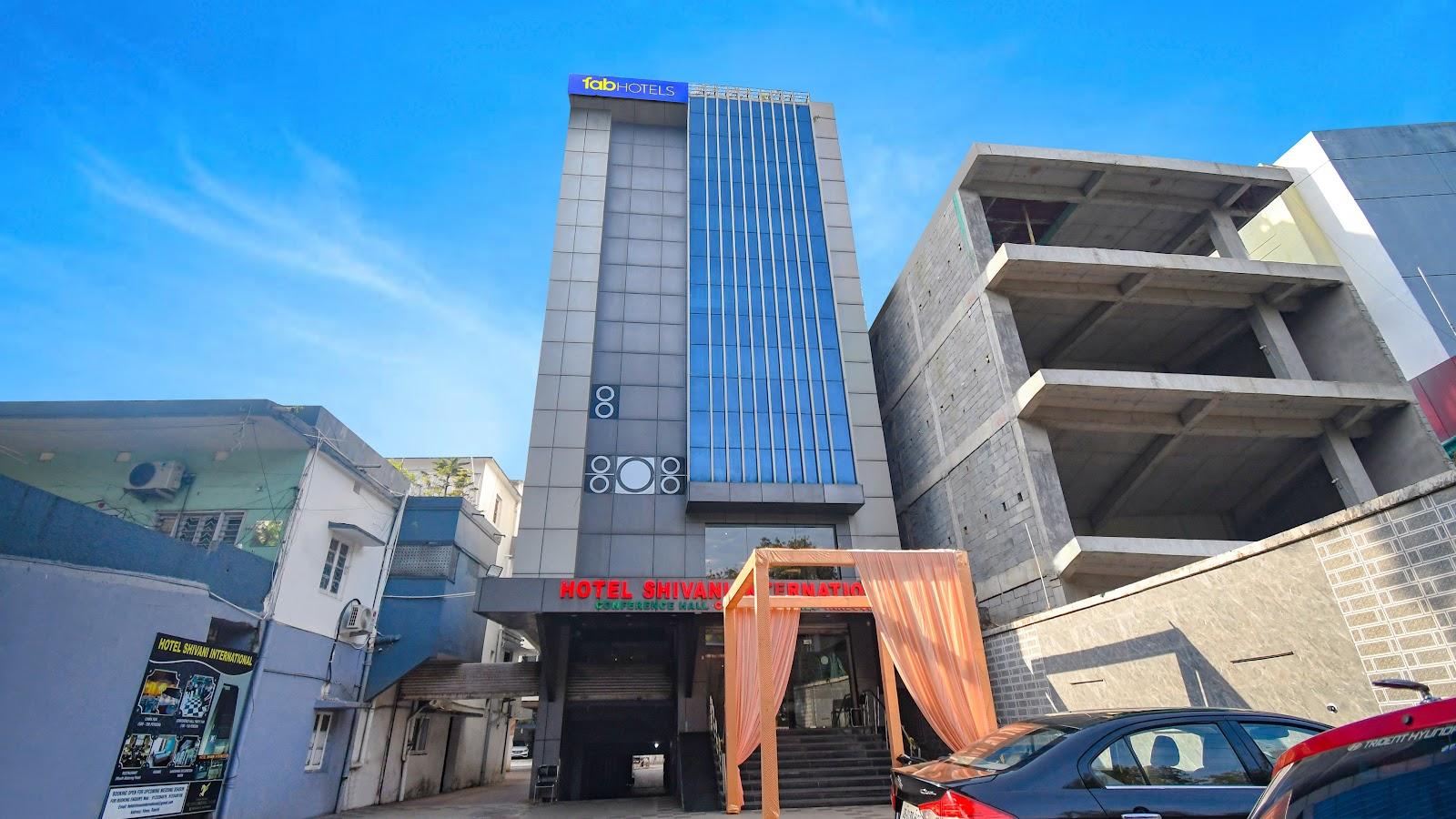 FabHotel Shivani International – photo 1