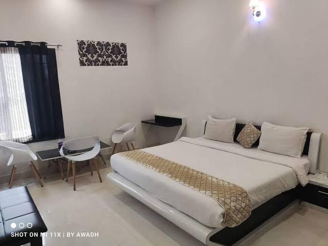 Hotel The Hills – photo 4