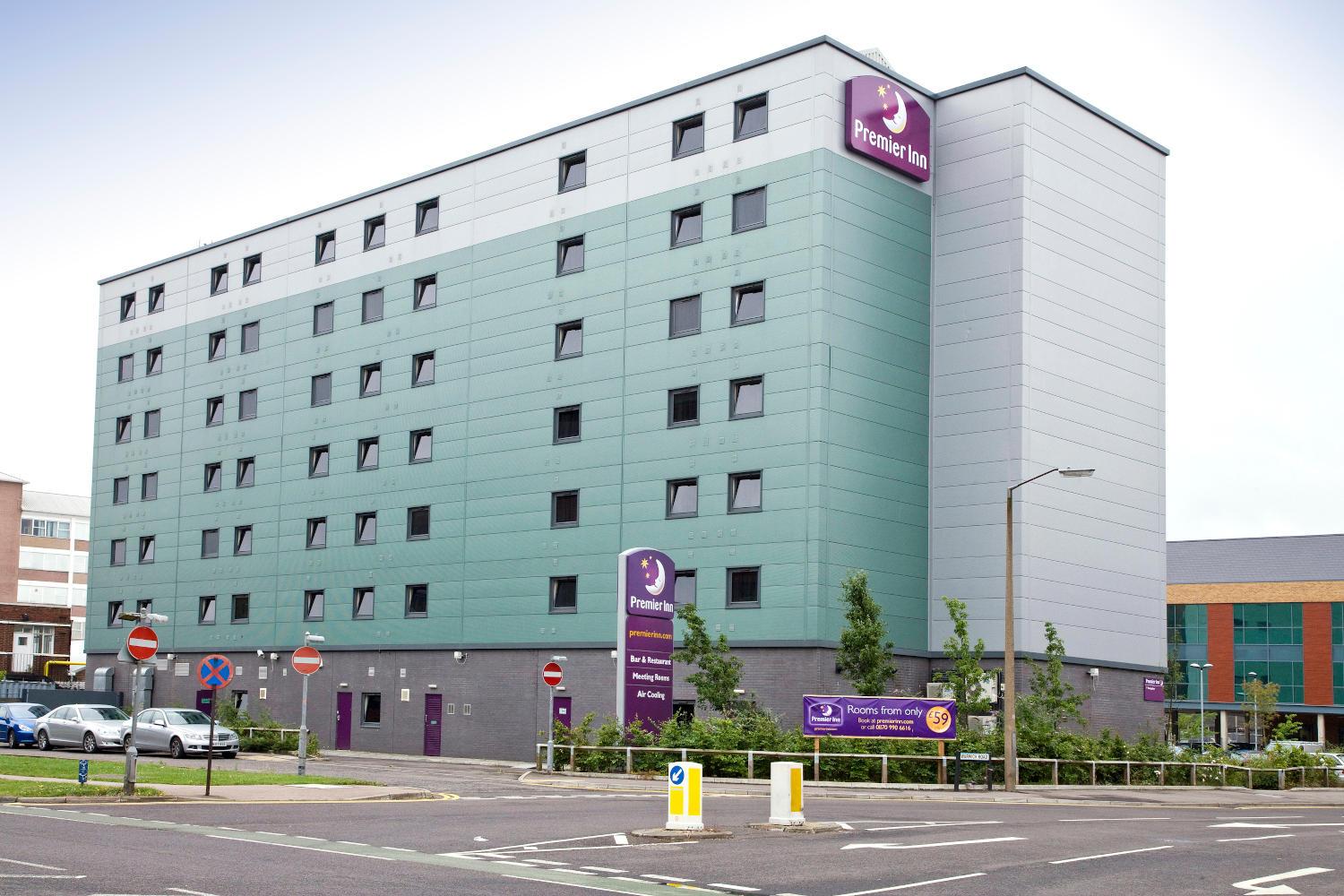 Premier Inn London Elstree / Borehamwood hotel – photo 1