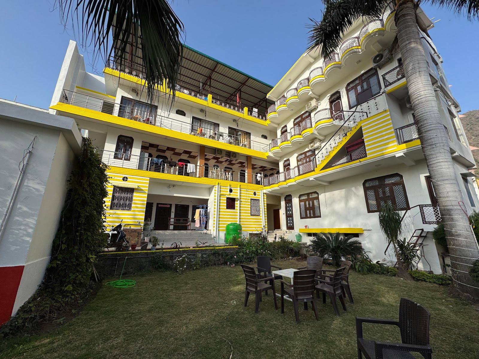 Nirvana Riverside Resort – photo 4