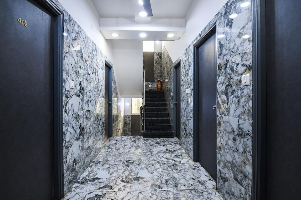 Super Collection O by OYO Ruby Formerly Hiland International – photo 4