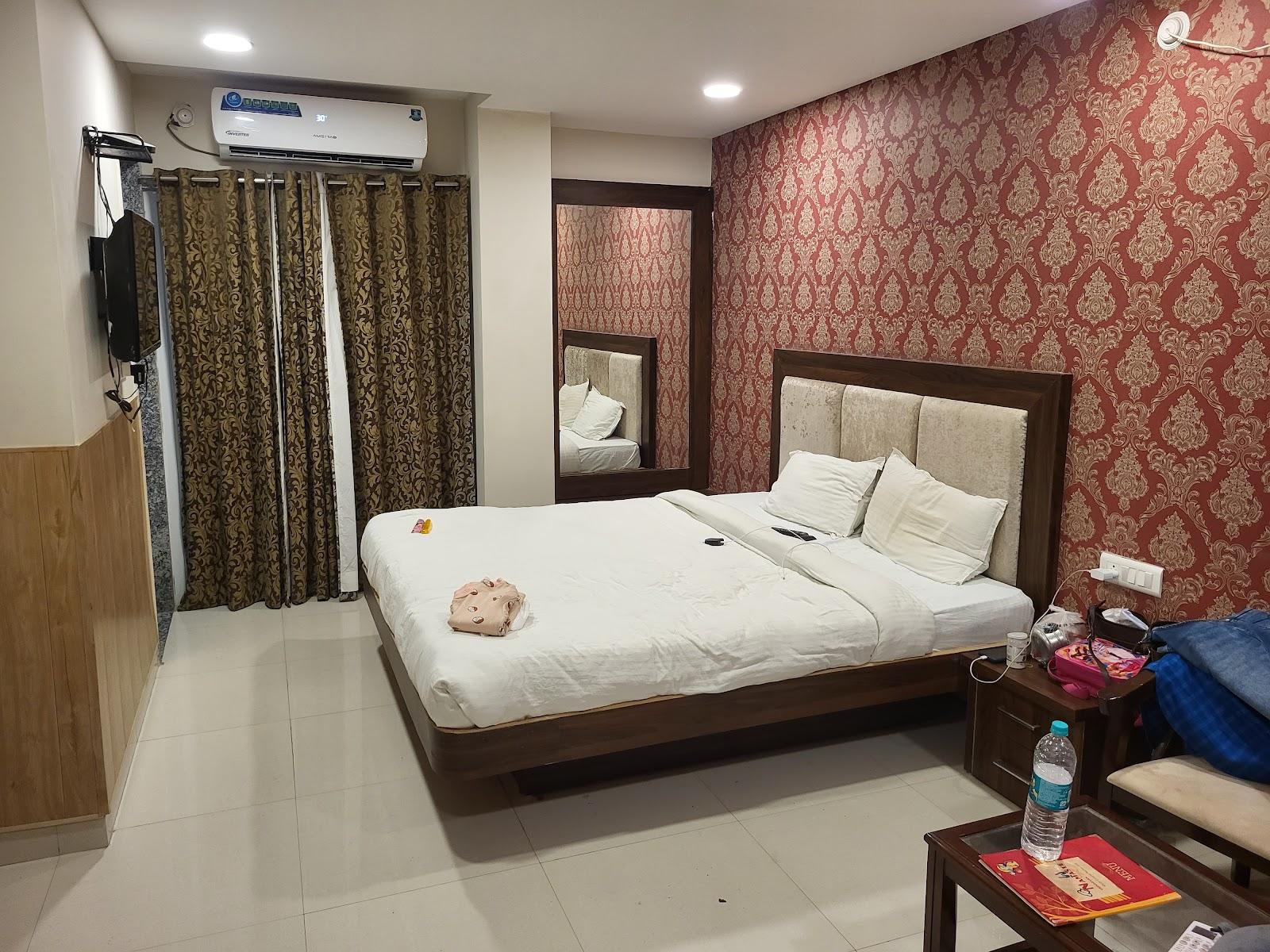Hotel Shri Radha Nikunj - Opp. Prem Mandir, Vrindavan – photo 3