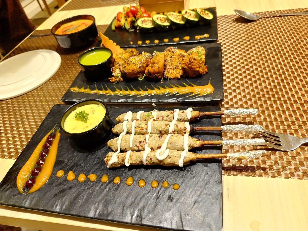 Chakan Grand Hotel and Banquet – photo 4