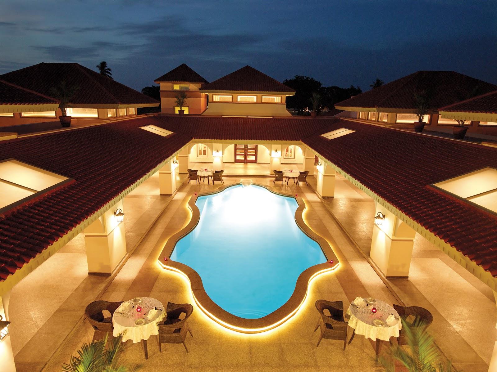 Neonz Resort & Club – photo 1