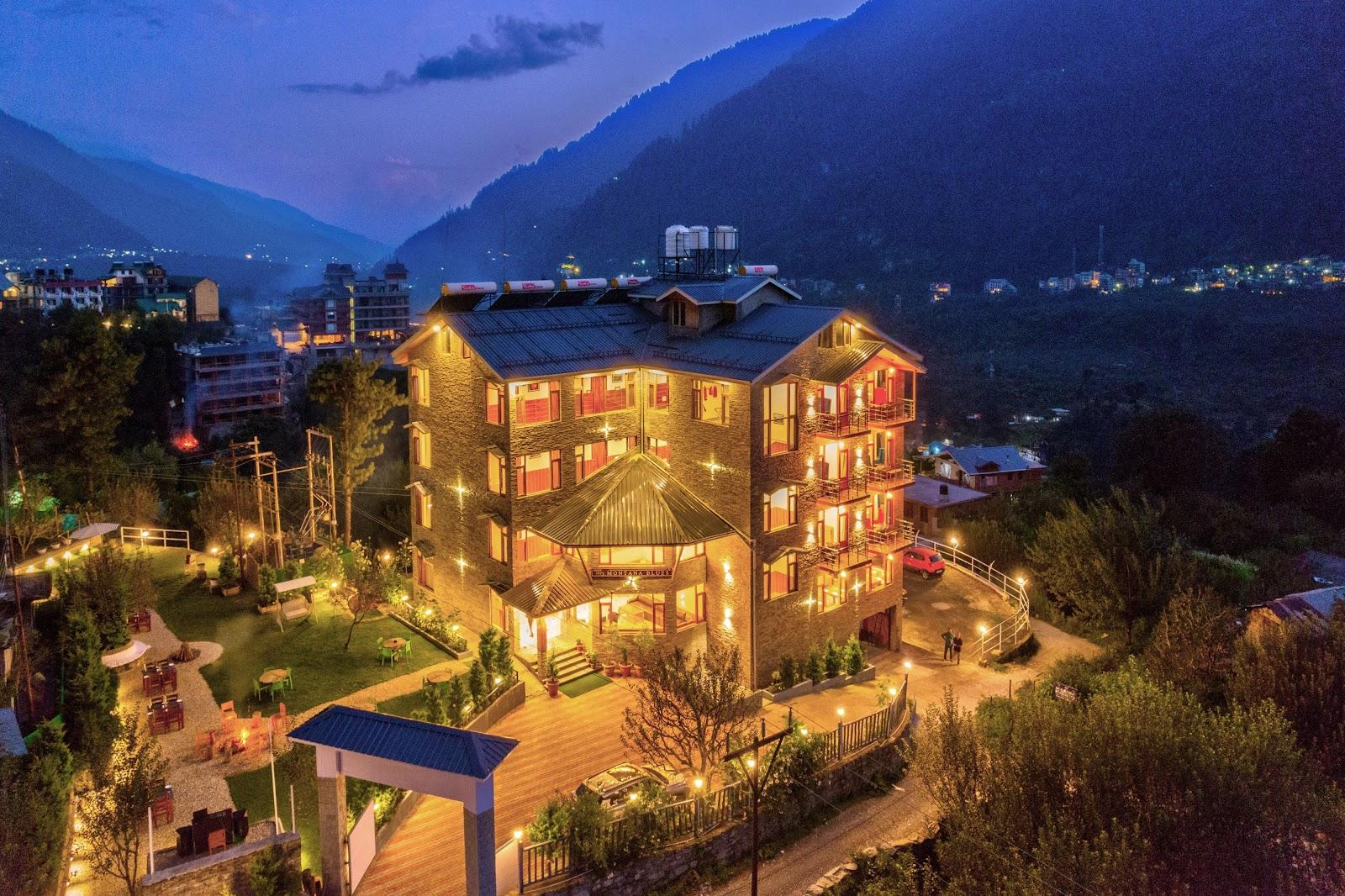 Montana Blues Resort by Snow City