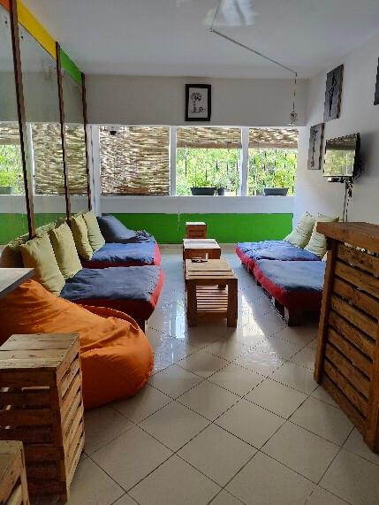 Hostel at Galle Face – photo 4