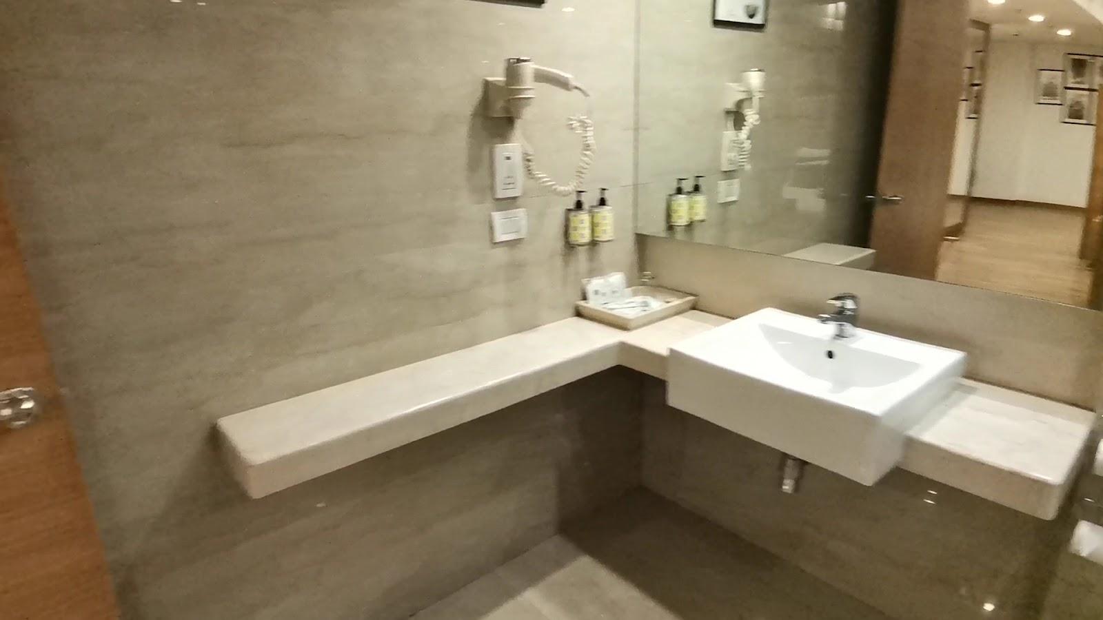 Lemon Tree Hotel, Sector 60 - Gurugram – photo 2