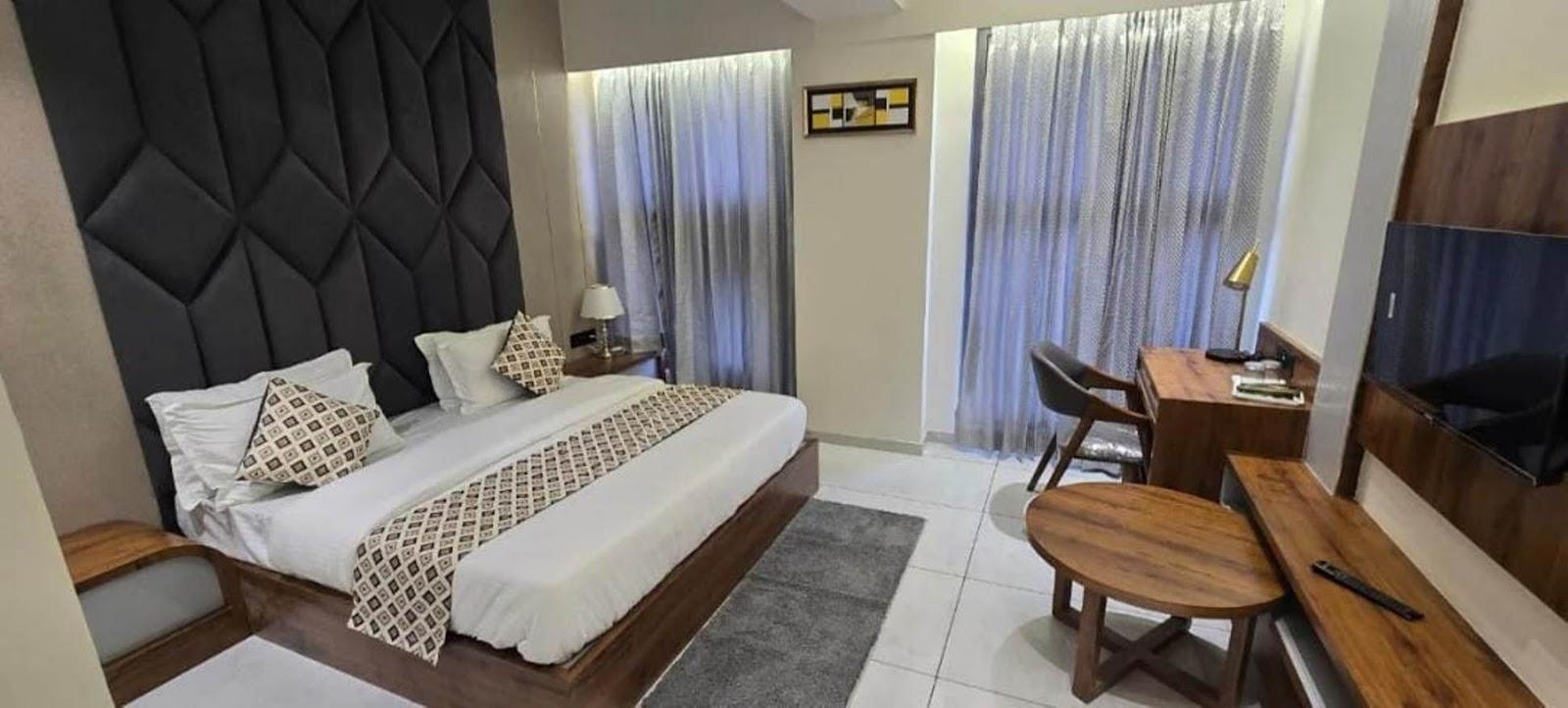 Hotel Royal Empire – photo 3