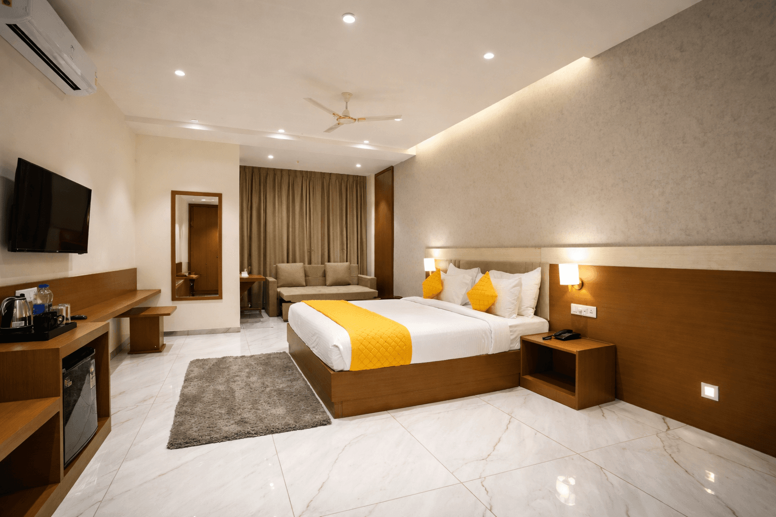 Solasta Stays and Banquets – photo 1
