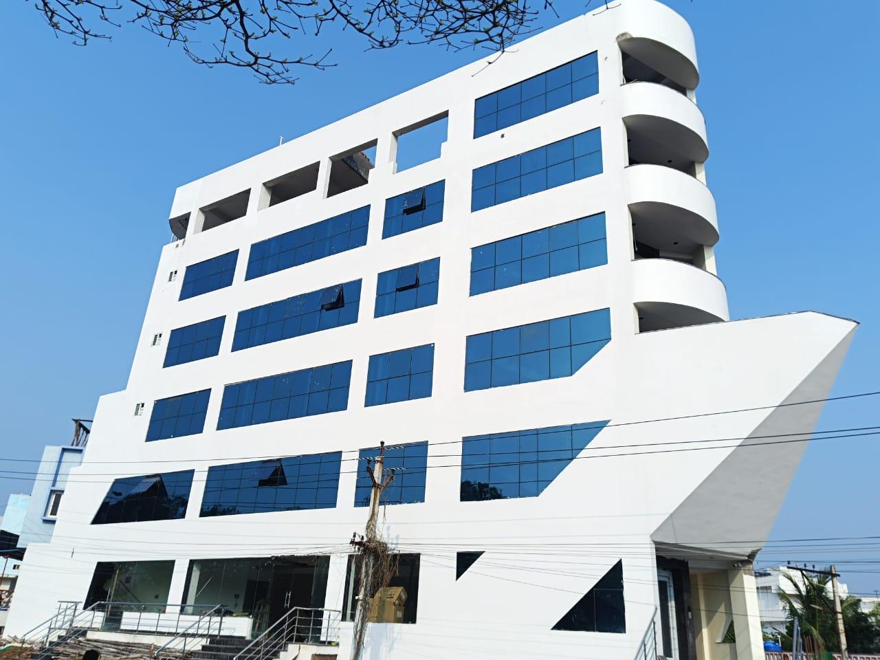 Vizag cruise hotel – photo 1