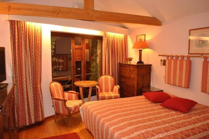 La Roseraie. Gaume-Ardenne-lacuisine sur Semois. – photo 3