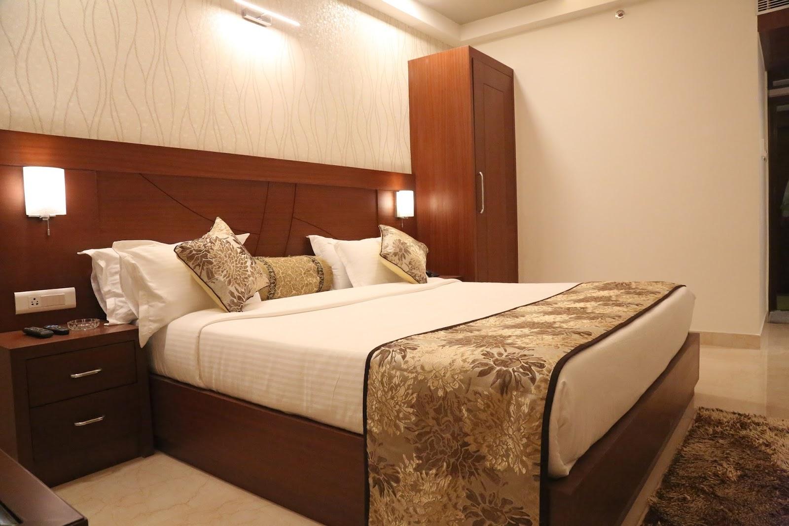 HOTEL VARANASI INN – photo 1