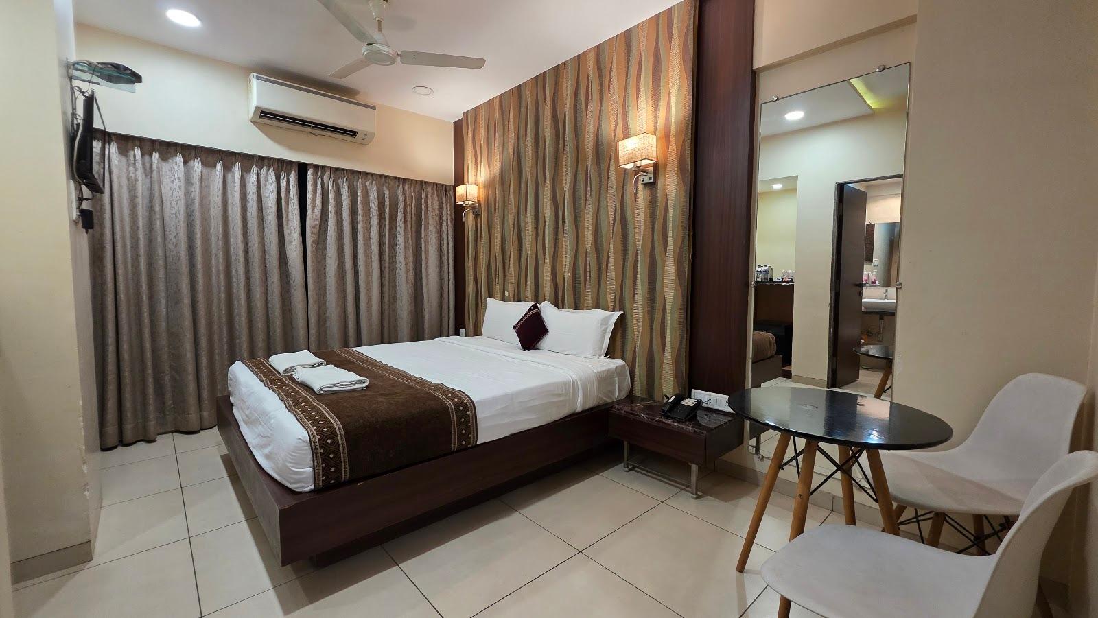 The Myriad Hotel – photo 4