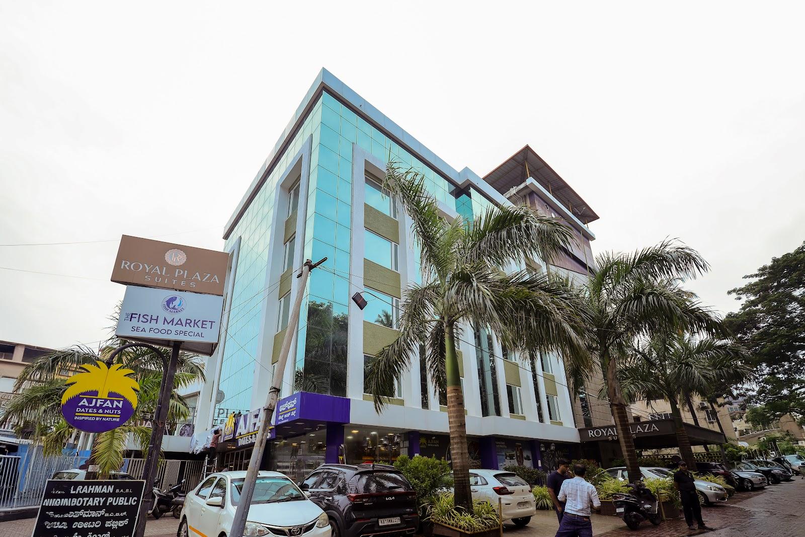 Royal Plaza Suites by RAK Rooms