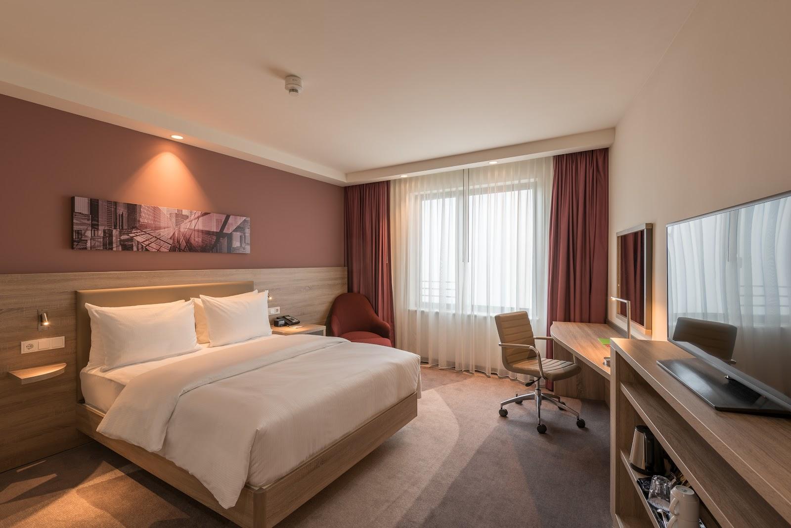 Hampton by Hilton Frankfurt City Centre East – photo 3