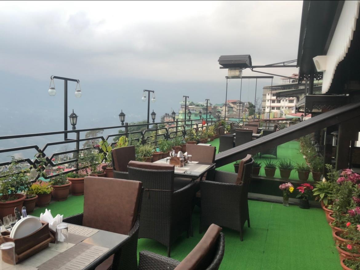 HOTEL AMBA REGENCY - Hotel And Restaurant In Gangtok – photo 1