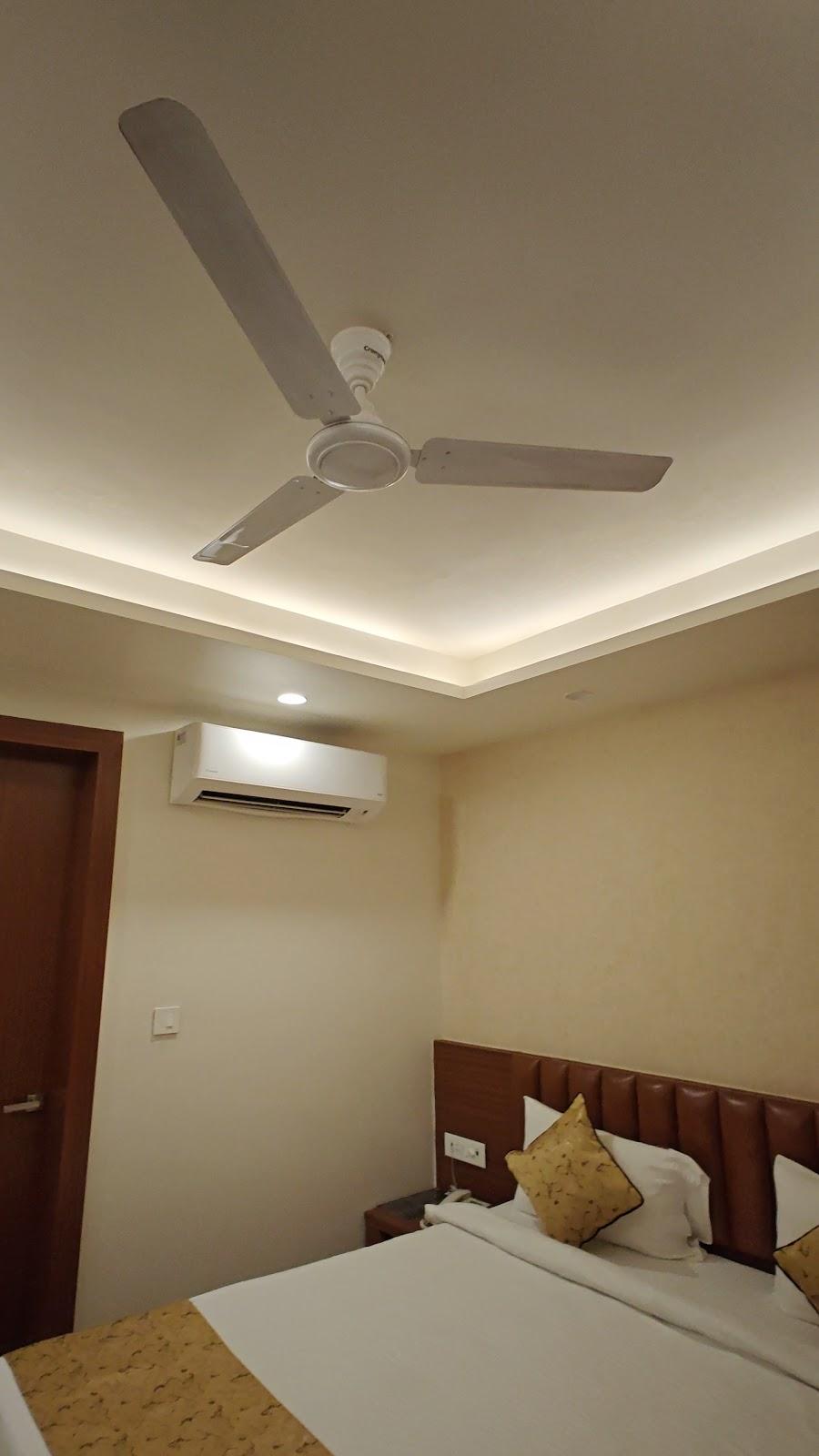 HOTEL The Olivia – photo 2