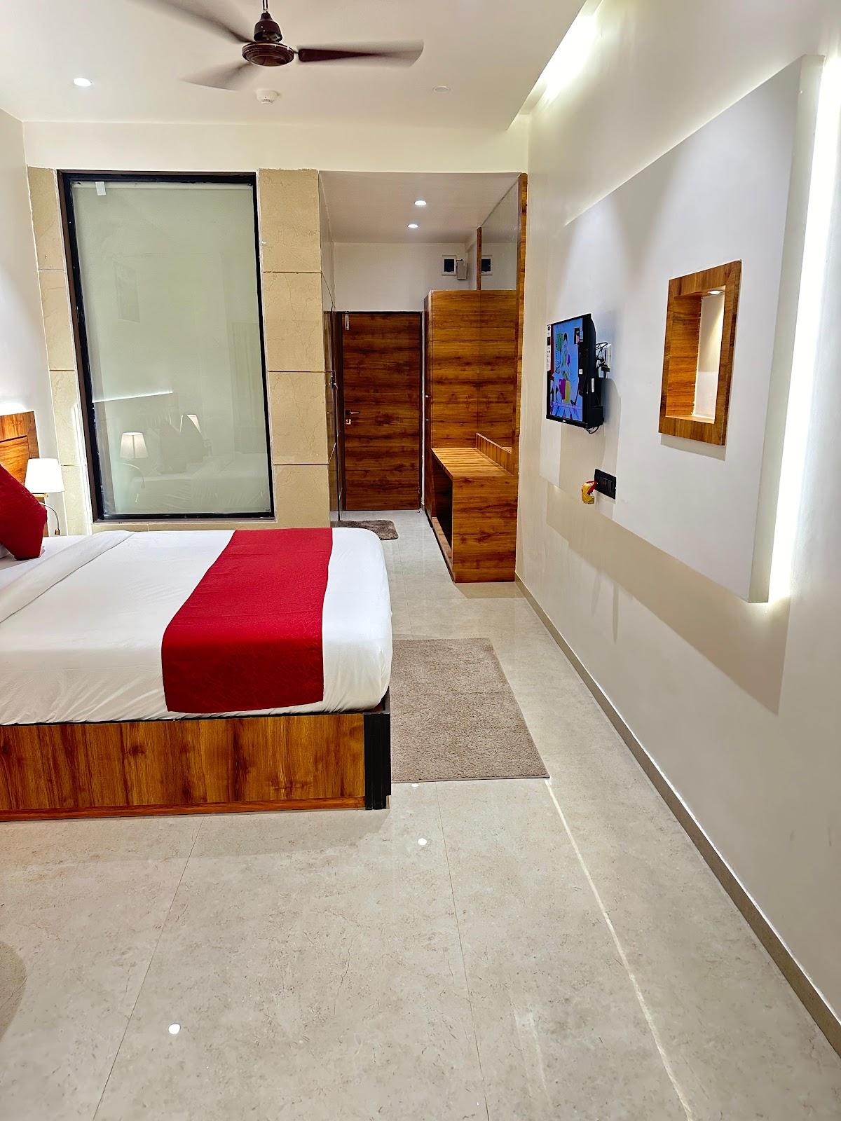 Madhav Residency Hotel – photo 2