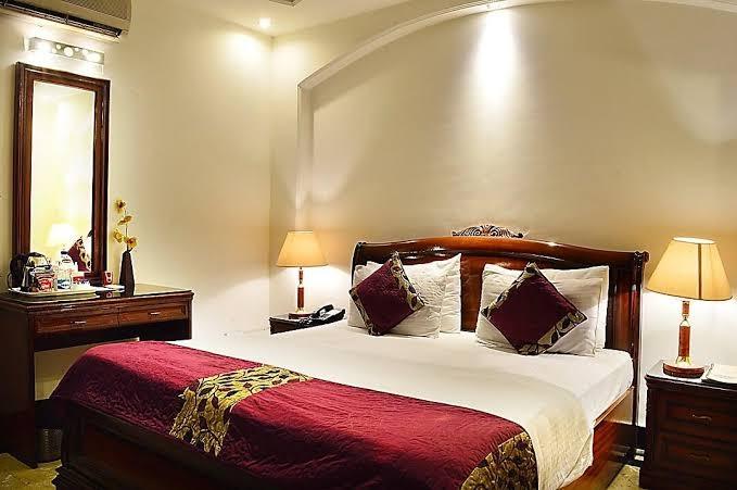 Hotel Emperor Palms Karol Bagh – photo 4