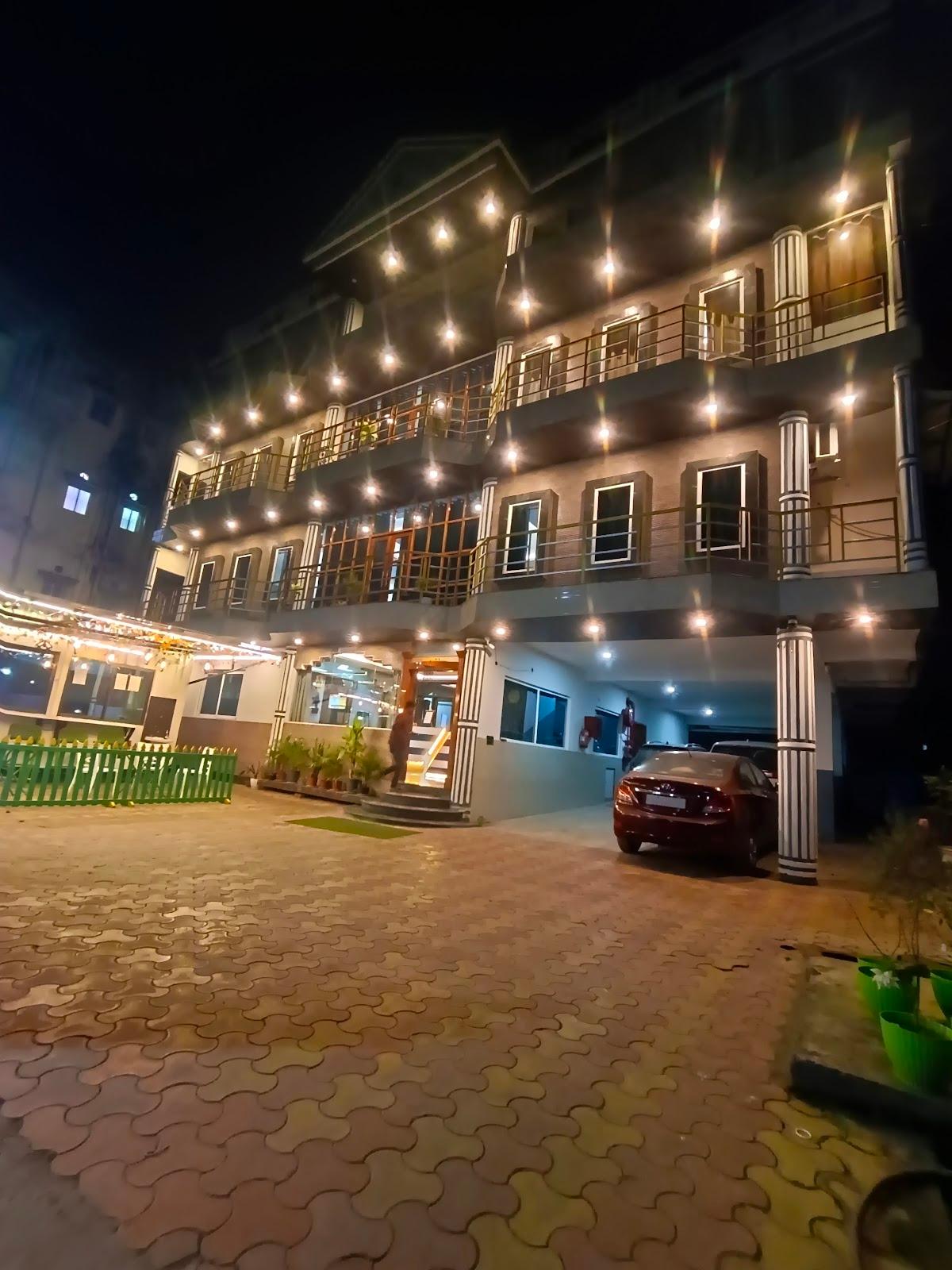 The Vista Residency