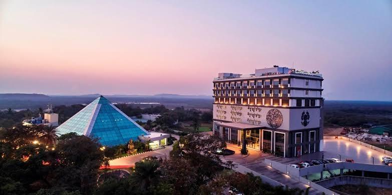 ESKAY CLUB & RESORTS – photo 1