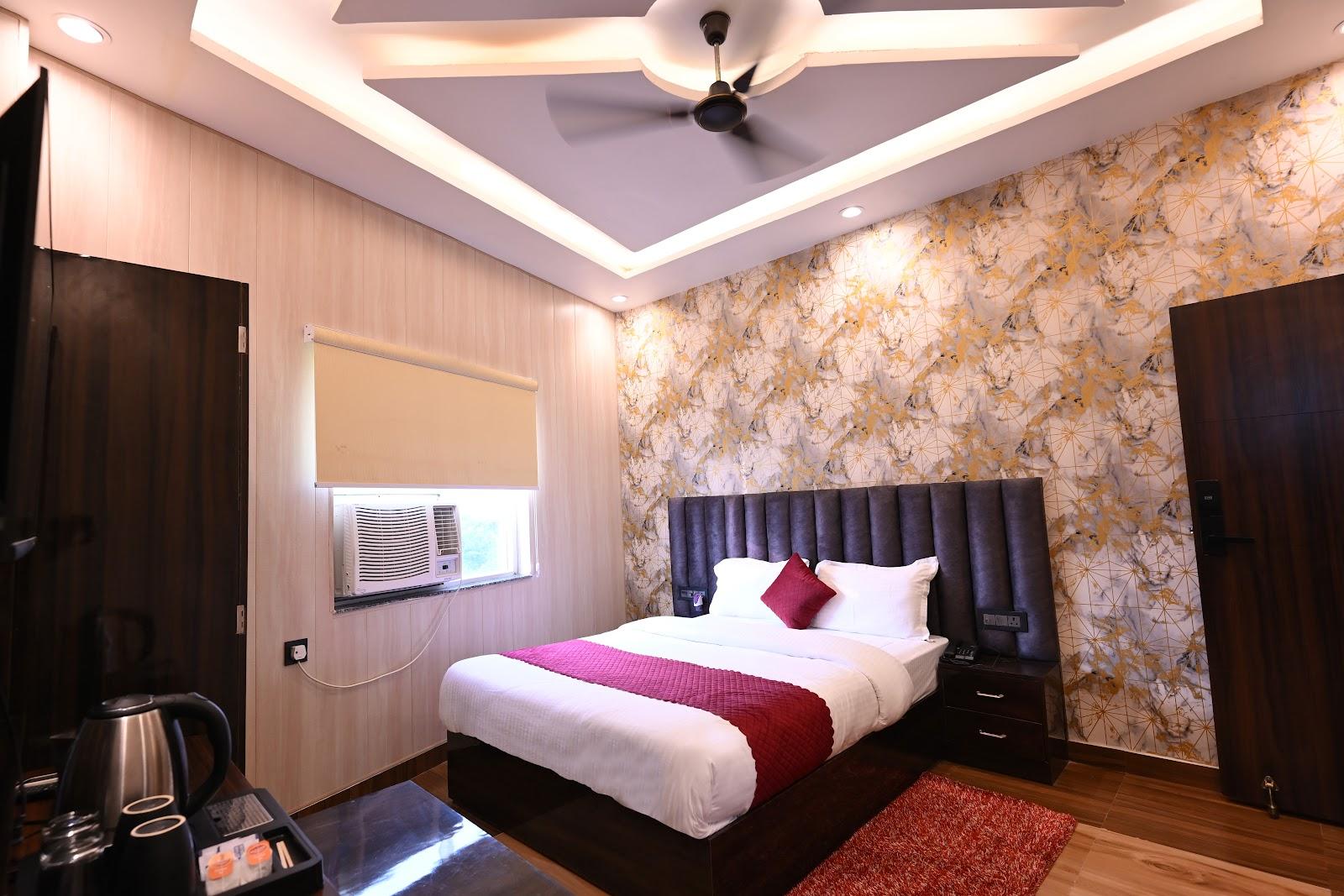 Madhuram Hotel Ayodhya - Luxury Hotel in Ayodhya – photo 4