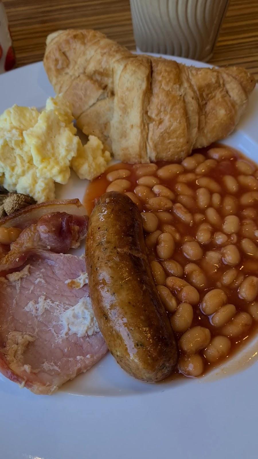 Travelodge Enfield – photo 2