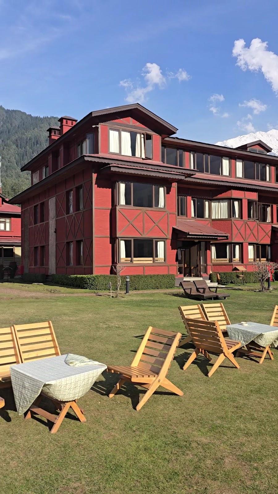 Pahalgam Hotel – photo 2