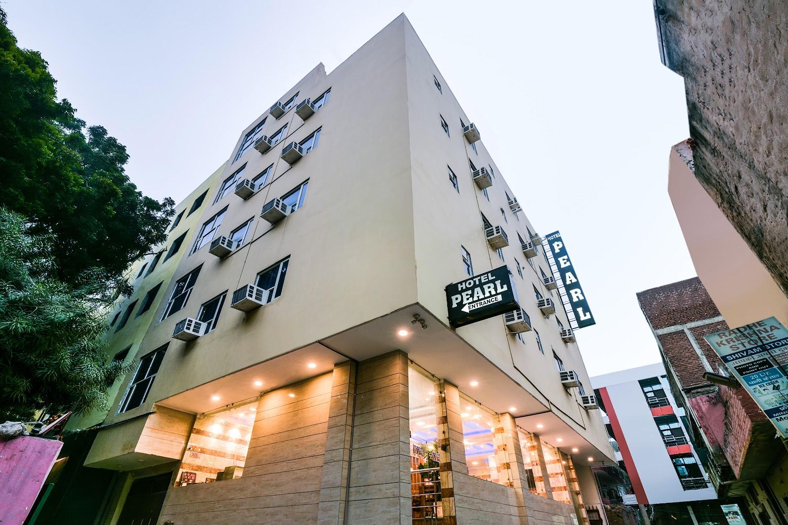 Hotel Pearl Mahipalpur Delhi Airport @ 05 Minutes Walk to Aero City Metro Station – photo 1