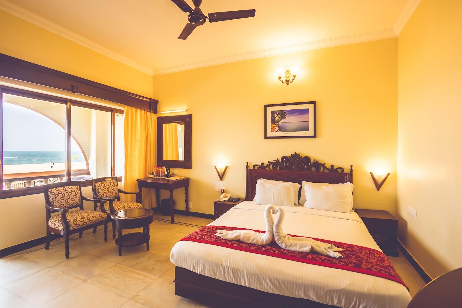 Paradise Isle Beach Resort – photo 3
