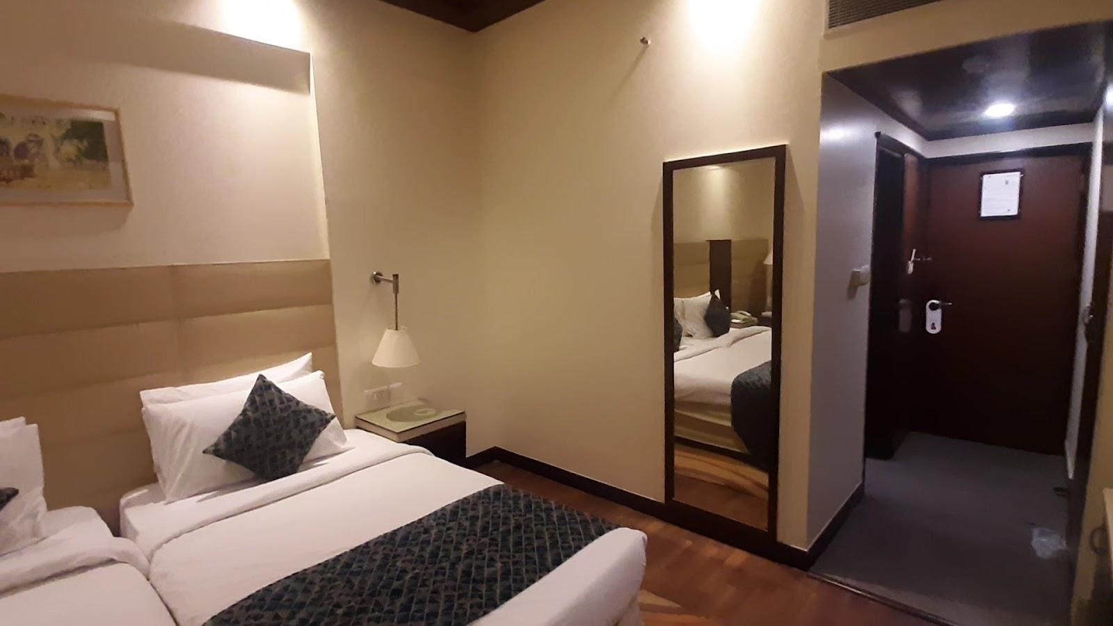 Hotel City Park- Hotels in Delhi – photo 2