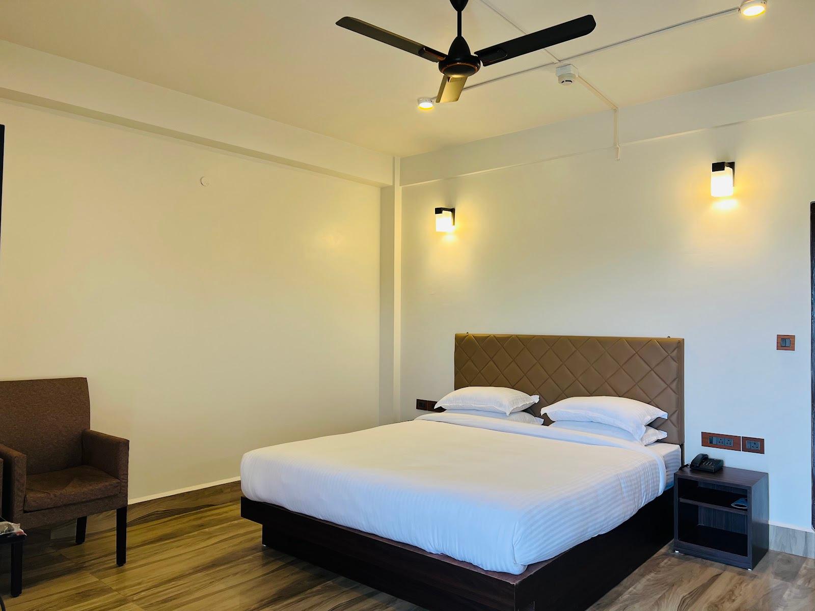 Manha Hotel – photo 3