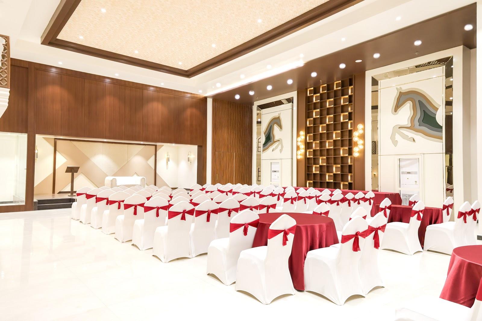 Hotel The Rising Banaras – photo 4