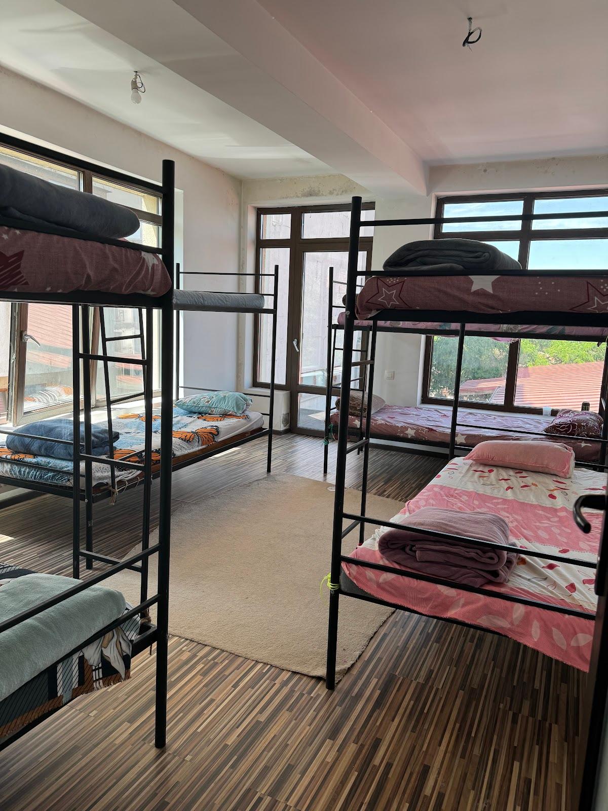 Nepali hostel (नेपाली होस्टेल ) – photo 1